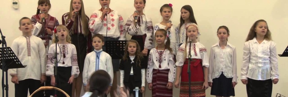 Вірш та пісня. Співають діти.  29-09-2013